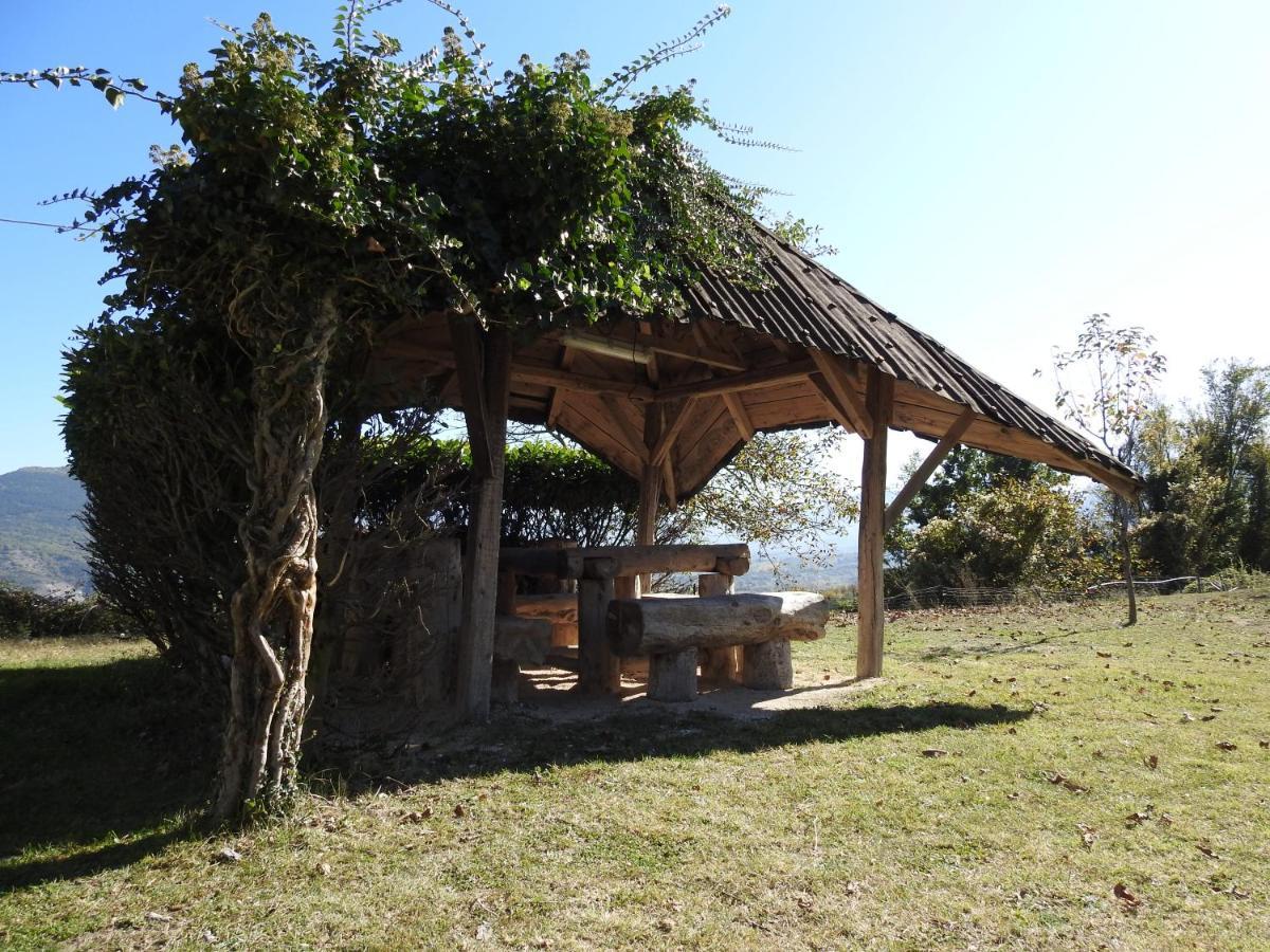 Villa Il Vecchio Olmo à Gagliano Aterno Extérieur photo